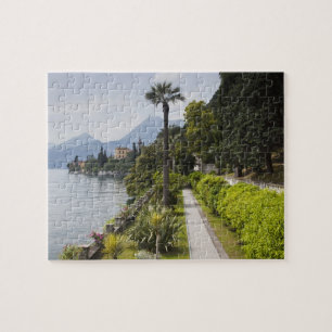 Italien, Provinz Lecco, Varenna. Villa Monastero, Puzzle