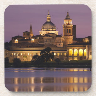 Italien, Provinz Mantua, Mantua. Stadtansicht und Untersetzer