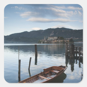 Italien, Provinz Novara, Orta San Giulio. Isola Quadratischer Aufkleber