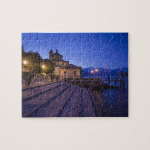 Italien, Provinz Verbano-Cusio-Ossola, Cannobio. Puzzle