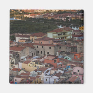 Italien, Sardinien, Bosa. Aussicht auf die Stadt v Magnet