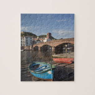Italien, Sardinien, Bosa. Stadtansicht entlang Tem Puzzle