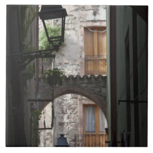 Italien, Sardinien, Bosa. Straßendetail. Fliese