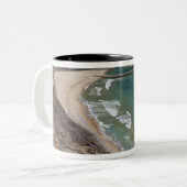 Italien, Sardinien, Buggerru. Buggerru Strand und Zweifarbige Tasse (Vorderseite Links)