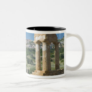 Italien, Sizilien, Agrigento, La Valle dei Templi, Zweifarbige Tasse