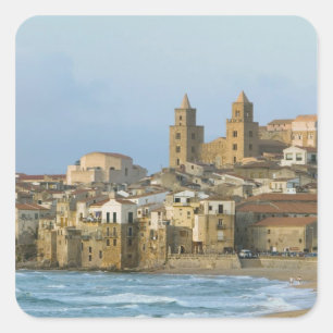 Italien, Sizilien, Cefalu, Blick mit Dom von 2 Quadratischer Aufkleber