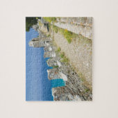 Italien, Sizilien, Cefalu, Cliffside Walkway, La Puzzle (Vertikal)