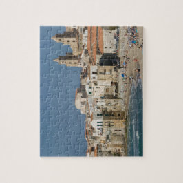 Italien, Sizilien, Cefalu, Stadtanblick mit Duomo  Puzzle