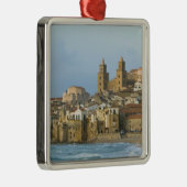 Italien, Sizilien, Cefalu, View with Duomo ab 2 Silbernes Ornament (Rechts)