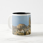 Italien, Sizilien, Cefalu, View with Duomo ab 2 Zweifarbige Tasse (Vorderseite Links)