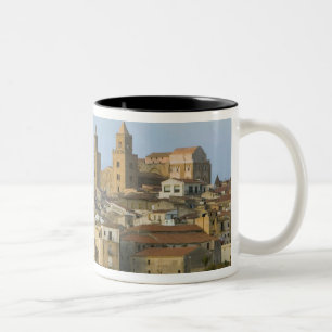 Italien, Sizilien, Cefalu, View with Duomo ab 2 Zweifarbige Tasse
