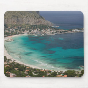 Italien, Sizilien, Mondello, Blick auf den Strand Mousepad