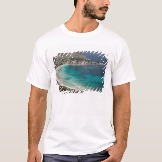 Italien, Sizilien, Mondello, Sicht auf den Strand T-Shirt (Vorderseite)