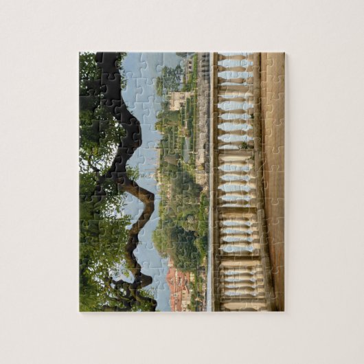 Italien, Stresa, Lago Maggiore, Isola Bella Puzzle (Vertikal)