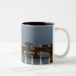 Italien, Toskana, Florenz 2 Zweifarbige Tasse