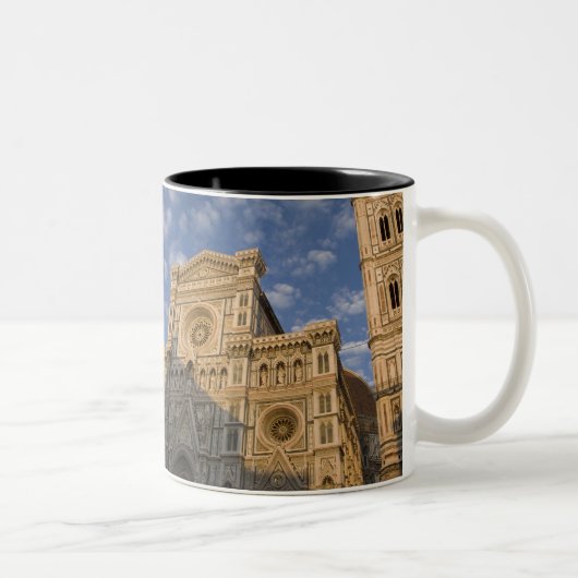 Italien, Toskana, Florenz. Der Dom. Zweifarbige Tasse (Rechts)