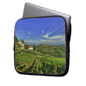 Italien, Toskana, Greve. Die Weinberge von Laptopschutzhülle (Vorderseite Links)
