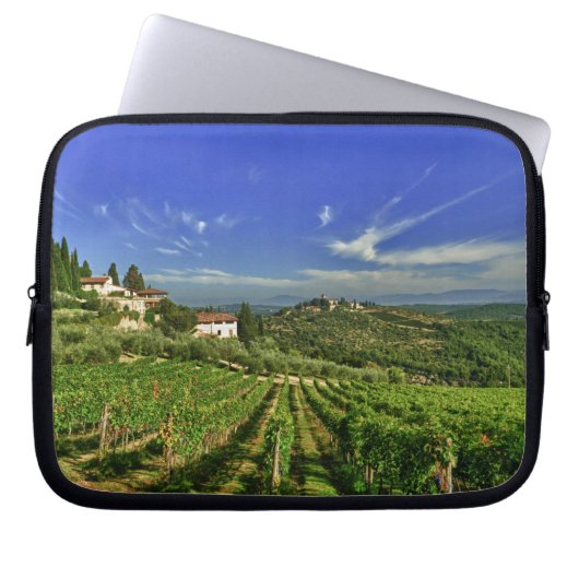 Italien, Toskana, Greve. Die Weinberge von Laptopschutzhülle (Vorderseite)