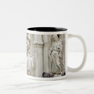 Italien, Toskana, Siena. Statuen und Vögel auf Zweifarbige Tasse