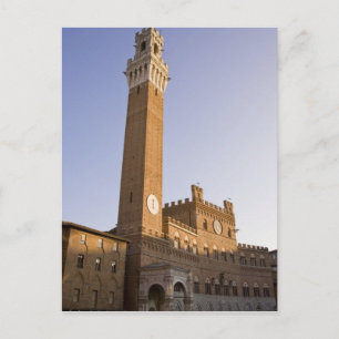 Italien, Toskana, Siena. Torre del Mangia auf Postkarte