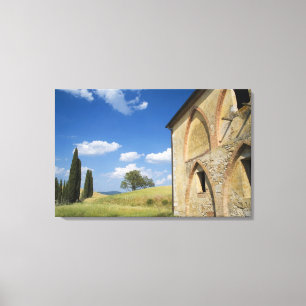 Italien, Toskana, Toskanische Villa im Frühling. Leinwanddruck