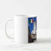 Italien - Umbrien - Assisi - Basilica San Francesc Kaffeetasse (Links)