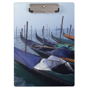 Italien, Venedig. Gondeln. Klemmbrett
