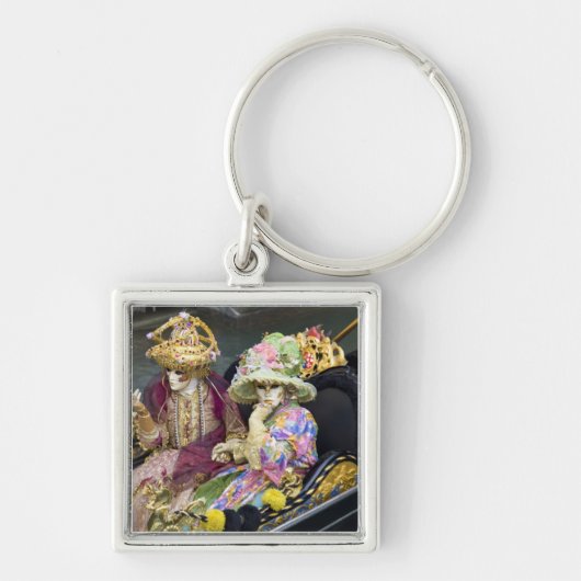 Italien, Venedig. In Kostümen gekleideter Paar für Schlüsselanhänger (Vorne)