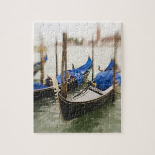 Italien, Venedig, Selektiver Fokus auf Gondel in d Puzzle