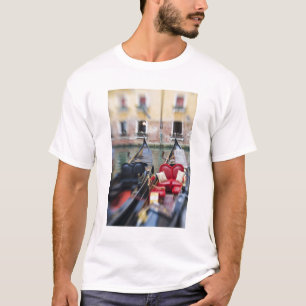 Italien, Venedig, Selektiver Fokus auf Gondel in d T-Shirt