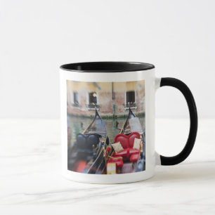 Italien, Venedig, Selektiver Fokus von Gondola in  Tasse