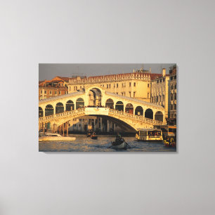 Italien, Venedig, Venedig, Canal Grande und Rialto Leinwanddruck