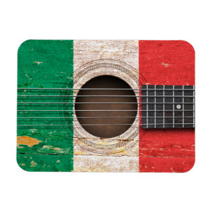 Italienische Flagge auf alter Akustikgitarre Magnet