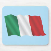 Italienische Flagge im Wind unter blauem Himmel Mousepad (Vorne)