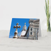 Italienische Kathedrale bedeckt in Schnee