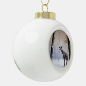 Italienischer Windhund lassen es Schnee Weihnachte Keramik Kugel-Ornament (Links)