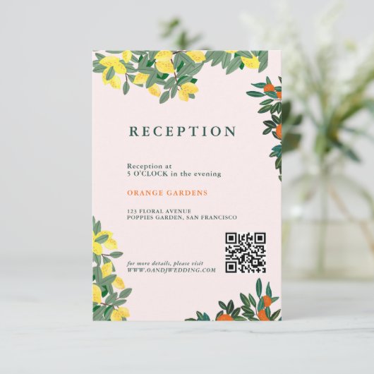 Italienisches Mittelmeer Lemon Pink Wedding Begleitkarte (Stehend Vorderseite)
