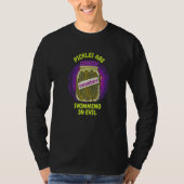 It's A Cucumber Swimming In Evil Cucumber Pickles T-Shirt (Vorderseite)