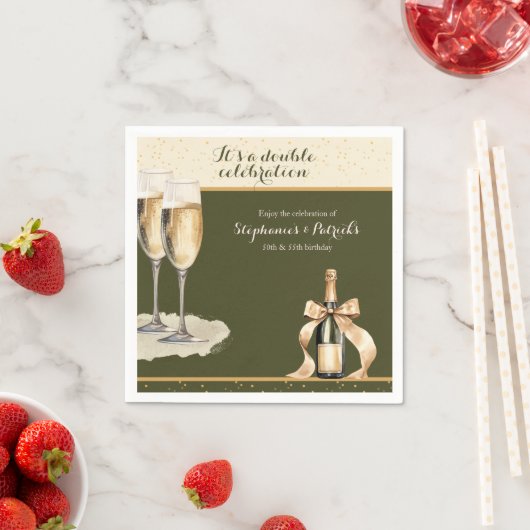 It's a Double Celebration Green Champagne Birthday Serviette (Beispiel)
