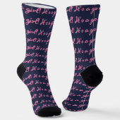 It's a Girl! Medium Pink Script Baby Gender Reveal Socken (Gewinkelt)