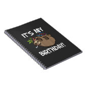 It's My Birthday Cute Sloth Party Outfit T-Shirt Notizblock (Rechte Seite)