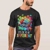 It's Ok To Be Different Football Autism Awareness T-Shirt (Vorderseite)