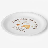 It's S'more Fun to Be One Kids 1st Birthday  Pappteller (Schrägansicht)