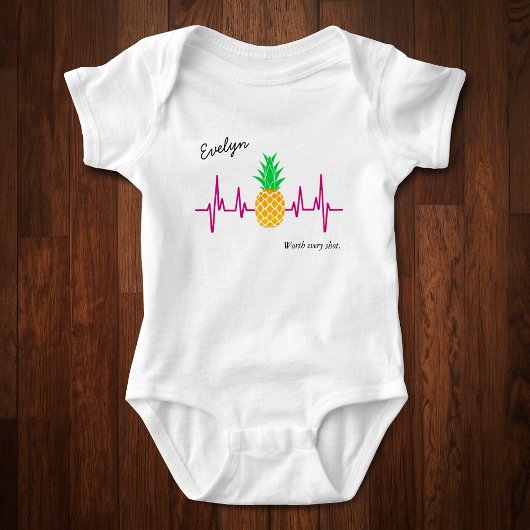 IVF Baby Pineapherat mit Name v2 Strampler