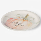 Ivory Bow Little Pumpkin Baby Shower Pappteller (Schrägansicht)