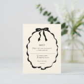 Ivory Coquette Bow Wedding RSVP Karte (Stehend Vorderseite)