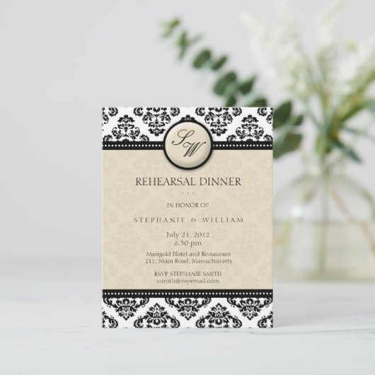 Ivory Damask Monogram Probe Dinner Card Einladung (Stehend Vorderseite)