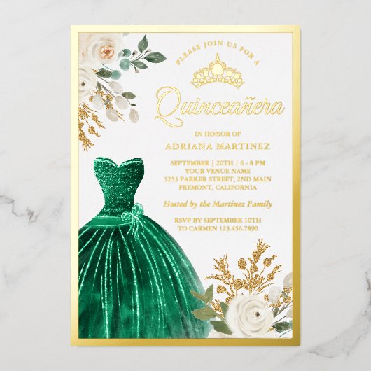 Ivory Floral Emerald Green Gown Quinceanera Gold Folieneinladung (Vorderseite)