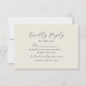 Ivory Floral Monogram Wedding RSVP Karte (Vorderseite)