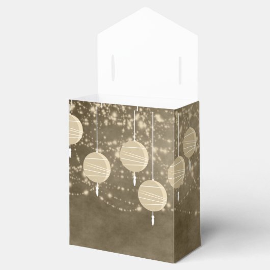 Ivory Lanterns Geschenkschachtel (Geöffnet)